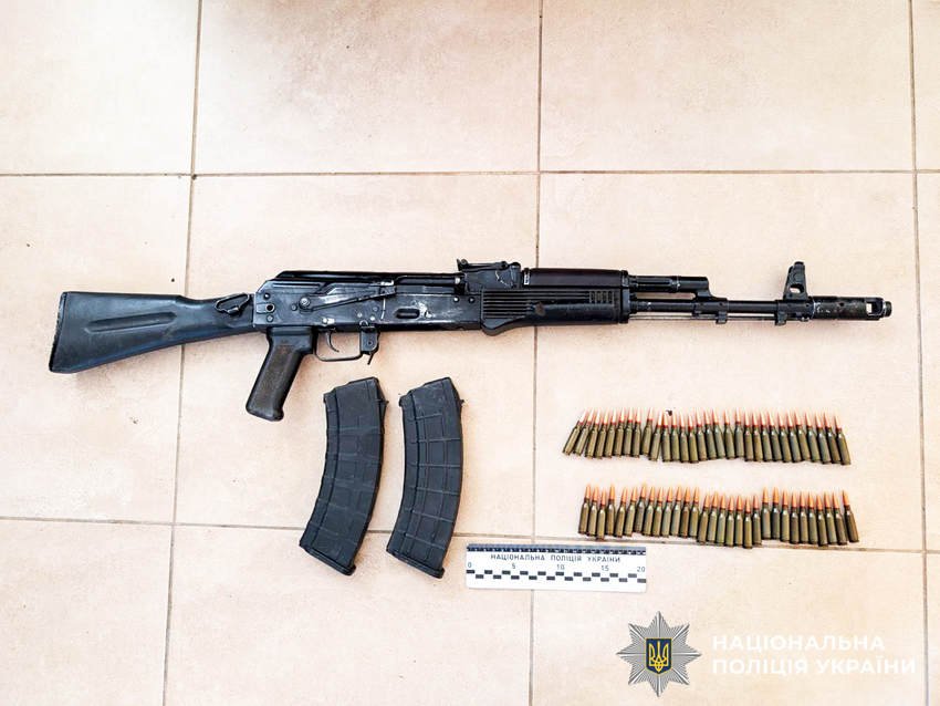 У Радивилові затримали торговця зброєю